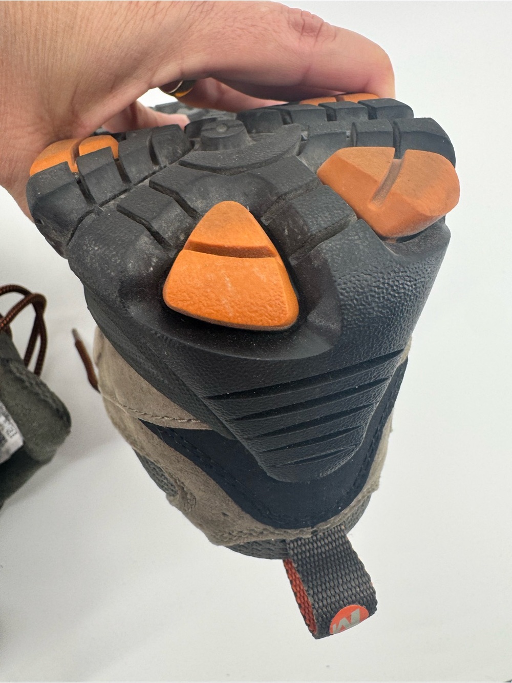 Merrell men’s Moab Gore Tex Gray with Orange hiking shoes wide size 10W like new - Picture 8 of 11